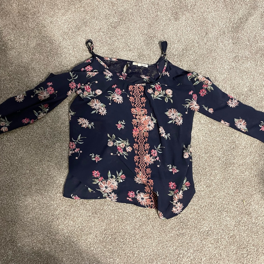 Size Large, Rewind Top